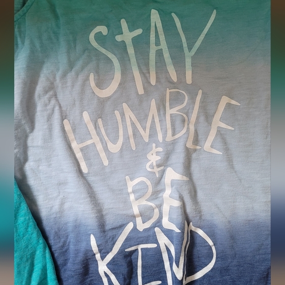 STUNNING 3 BLUE OLD NAVY TANK TOPS - Picture 3 of 9